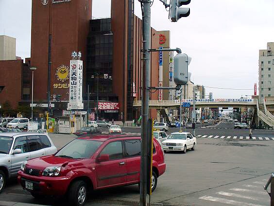 駅前散策 小樽駅前 中央通り駅前付近の街並み おたる スナップ 散歩