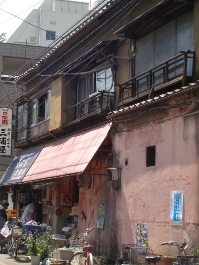 e0083212_1663245.jpg