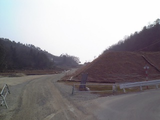 瀬野の未来へ～広島国際学院大学上瀬野キャンパスと建設中の東広島バイパス_b0095061_11353178.jpg