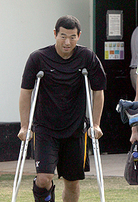 桑田投手がんばれ!!_d0075322_16113735.jpg