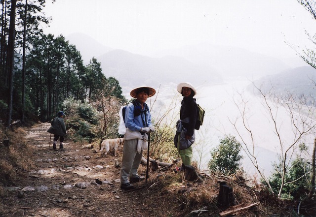 旅日記・熊野古道（大雲取越・小雲取越編）_f0129667_2223936.jpg