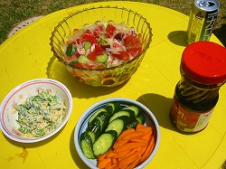 BBQ in てっつぁん家_a0036808_23102155.jpg