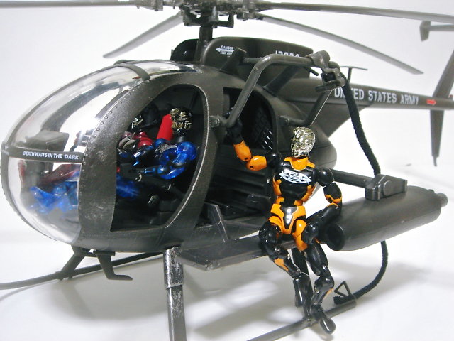 エリートフォース 1:18 米軍 MH-6 リトルバードナイトストーカー エリートフォース 1:18 米軍 MH-6 リトルバードナイトストーカー