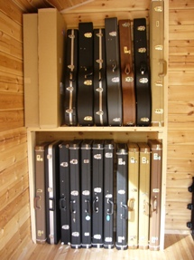 ギターケース収納庫を作りました Guitar Museum