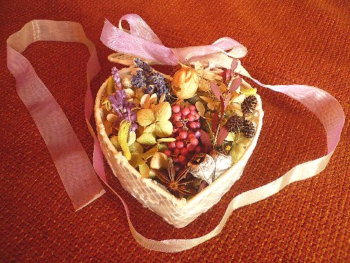 母の日の贈り物 野の花のリース。。。 *。:☆.。† _a0053662_1353155.jpg