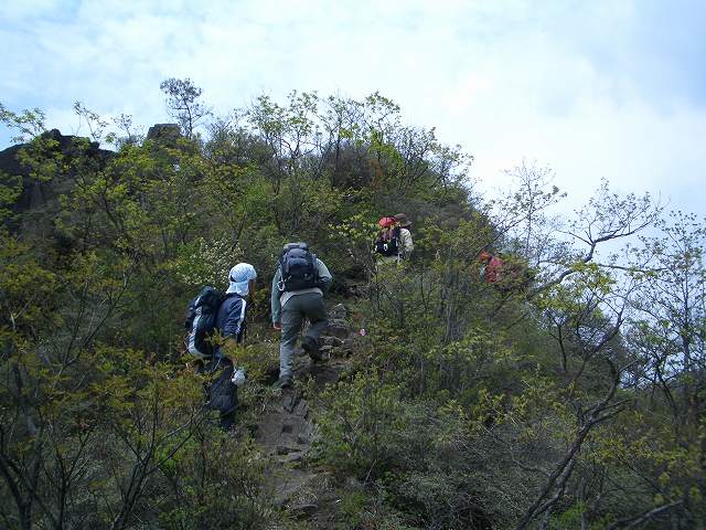 子持山　山頂でHappy Burthday_d0098922_2232267.jpg