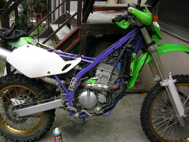 KLX  納車前整備　なのか？_c0009160_13174982.jpg