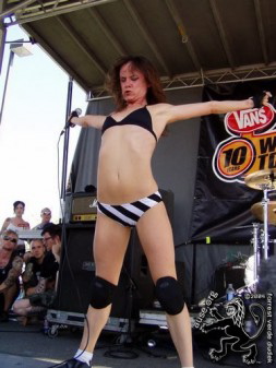 JULIETTE LEWIS & THE LICKSを見てきました。_a0087389_13104023.jpg