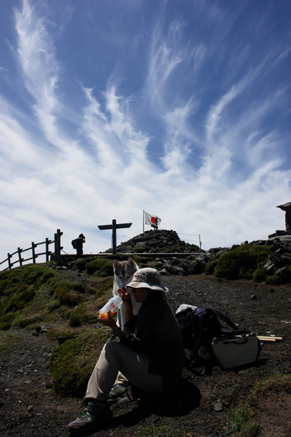5月14日 ツツジはまだかいな~♪in Mt.Takachiho_c0049299_12274951.jpg