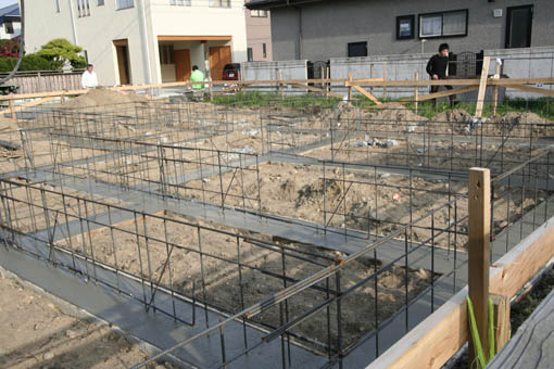 Q1泉の家09:ベース、配筋_e0054299_11182279.jpg