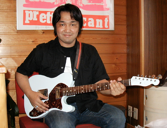 「Moderncaster Solid Thinline #003」が嫁いだ日。_e0053731_213531.jpg