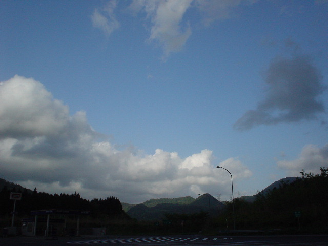 新潟の山の空_d0039111_10223746.jpg