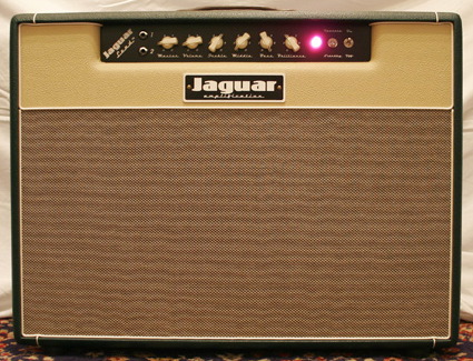 Musicianが製作する「Jaguar Amplifiers」_e0053731_2140266.jpg
