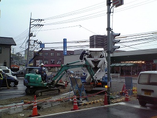 ＪＲ矢野駅～海田への道路拡張・整備工事もスタート_b0095061_1859589.jpg