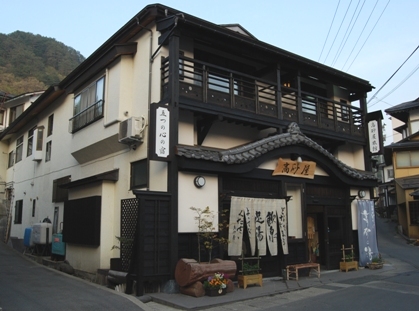 山形県　小野川温泉　高砂屋　宿泊記（その１　玄関編）_c0060927_1263290.jpg