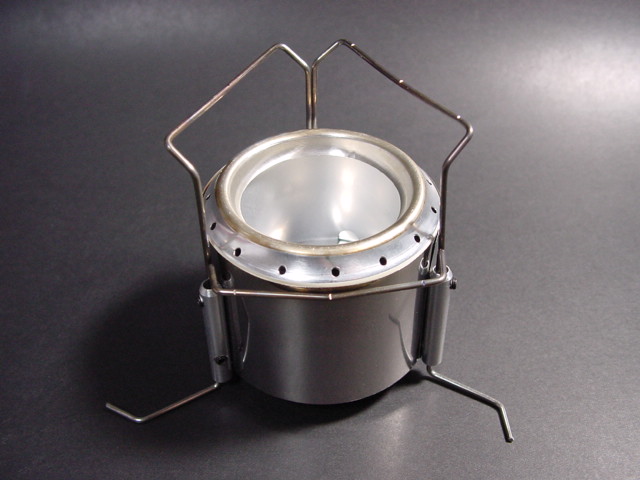 alcohol stove 【鎧】 ちび 海を渡る // ベーさんからの便り_f0113727_5184512.jpg