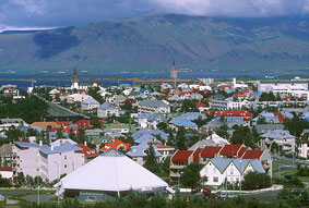 アイスランドへ行く航空会社はどこがいい？_c0003620_1148717.jpg