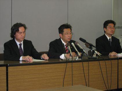 引退愛知県議の天下りはおかしい!知事に質問状提出_d0011701_2133279.jpg