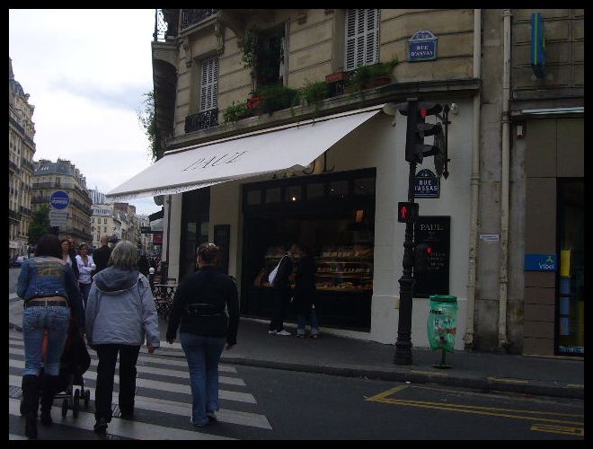 ■街角のパン屋（パリ）_a0014299_21121917.jpg