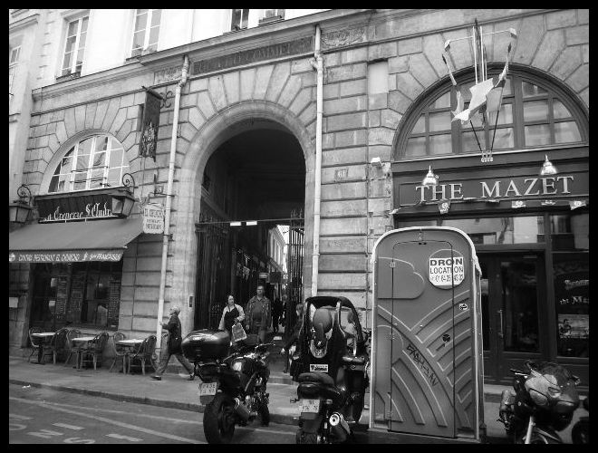 【パッサージュ】Cour du Commerce ST ANDRE(パッサージュ)_a0008105_5531270.jpg