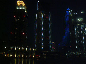 d0038319_1561141.gif