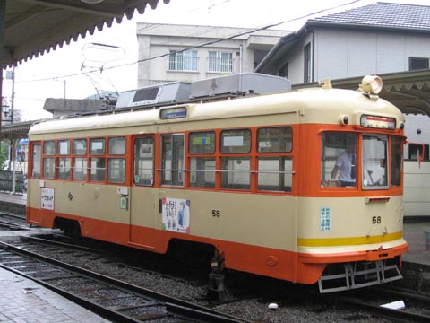 お札付きの電車って・・・_f0056567_1931282.jpg