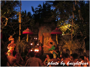 KECAK & FIRE DANCE バリ島＆シンガポール特集 vol.15_f0007278_1791690.jpg