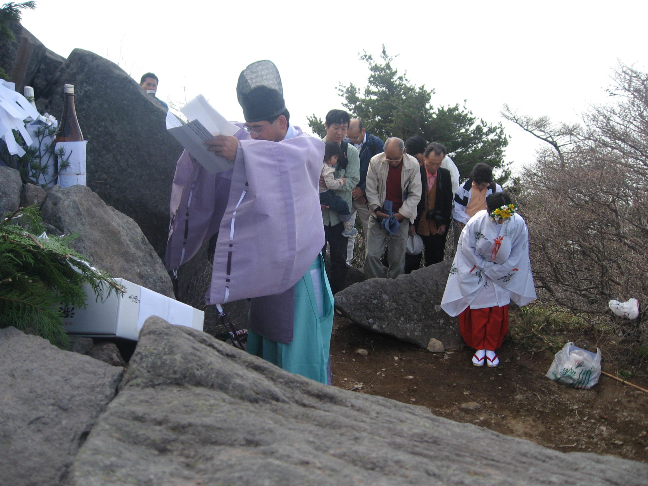 高峯神社春の例祭_e0120896_17351381.jpg