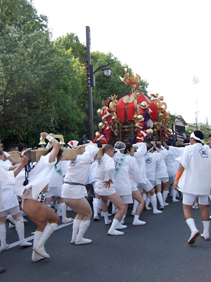 破天勇猛！嵯峨祭（還幸祭）お神輿とばったり_c0069903_16432817.jpg