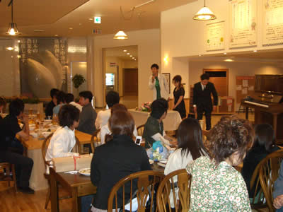 ちこり村で結婚式の二次会_d0063218_924233.jpg