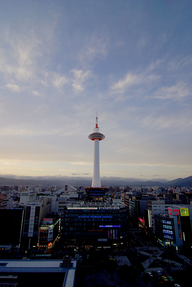 京都駅にて_c0118543_20564976.jpg