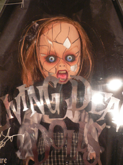 \"LIVING DEAD DOLLS\"でドーン!!_f0004730_17463260.jpg