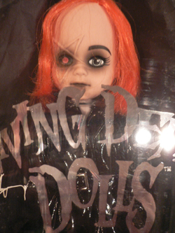 \"LIVING DEAD DOLLS\"でドーン!!_f0004730_1747094.jpg