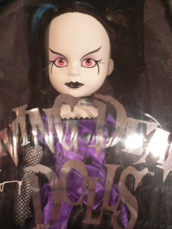 \"LIVING DEAD DOLLS\"でドーン!!_f0004730_17471088.jpg