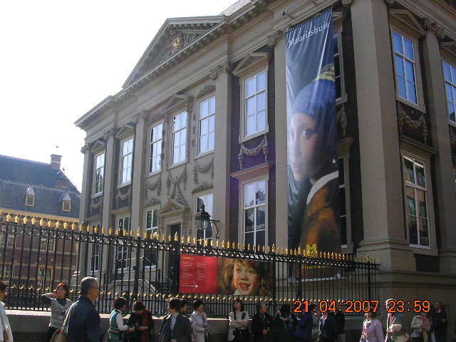 2007年5月29日(火)・・・オランダの白い町トーンからデン・ハーグまで_f0060461_14333864.jpg