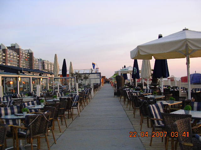 2007年5月29日(火)・・・オランダの白い町トーンからデン・ハーグまで_f0060461_14452212.jpg