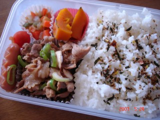 五月のお弁当_a0038370_15295720.jpg