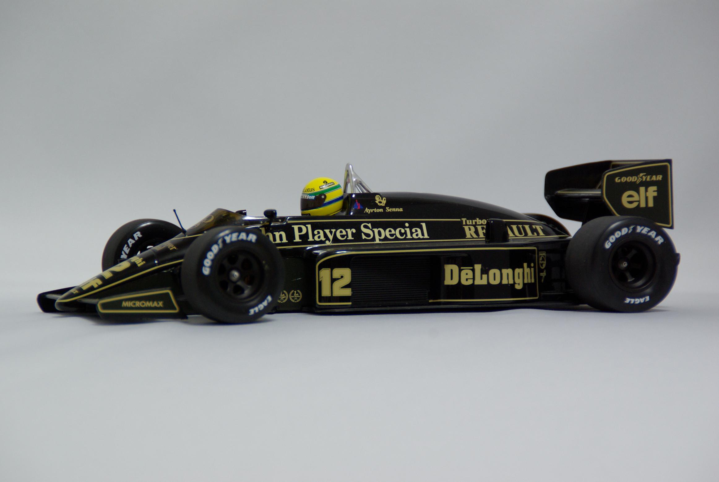 Lotus Renault 98T A.Sena_d0112846_0214988.jpg