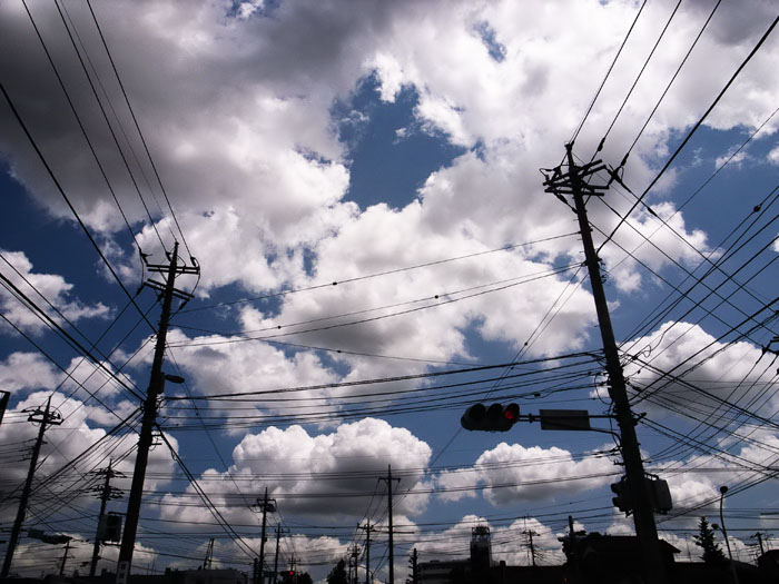 雲が集まってきた。_e0051018_11521281.jpg