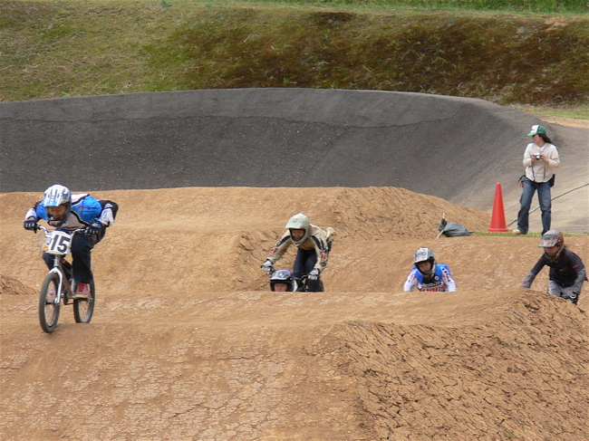 2007JBA定期戦R-2　VOL6　BMXオープンクラス予選画像垂れ流し_b0065730_19262918.jpg