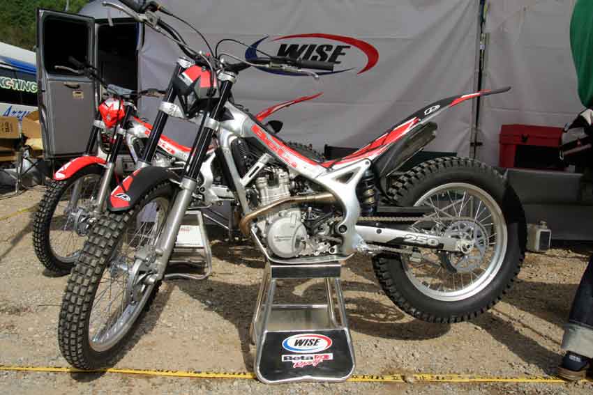 引き取り推奨/兵庫加東市】Beta Rev3 250cc トライアル レーサー