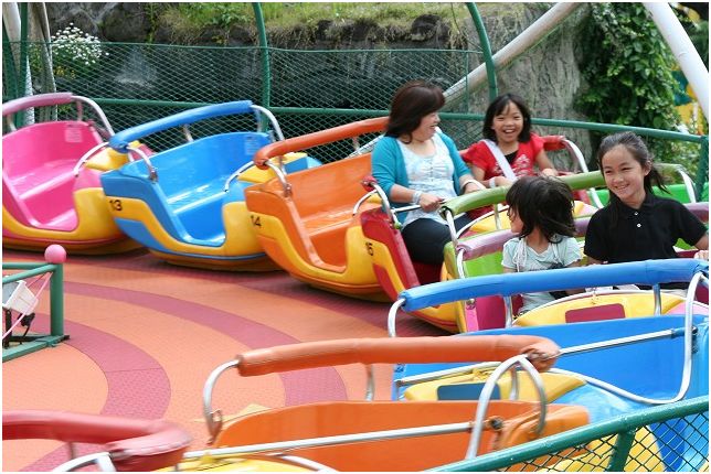 浅草花やしきで遊ぶ 自然のキャンバス 浅草花やしきで遊ぶ 自然のキャンバス