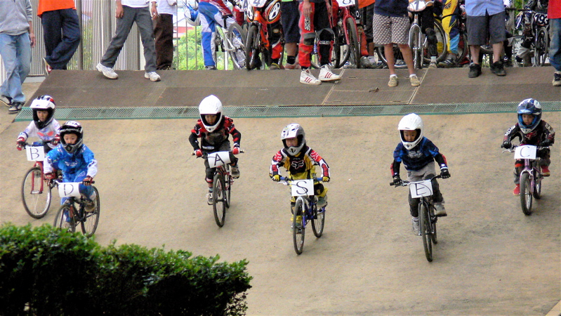 2007JOSF川口ゴリラ公園６月定期戦VOL5ビギナー、パウダー、ミルキー６クラス決勝の画像垂れ流し_b0065730_6364280.jpg