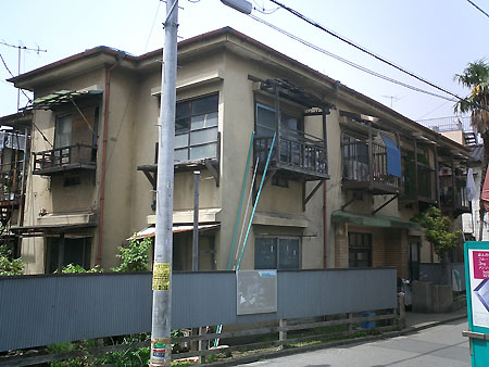 築70年のマンション_d0031378_70223.jpg