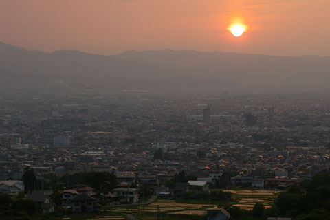 山形市の夕景_e0084756_8403665.jpg