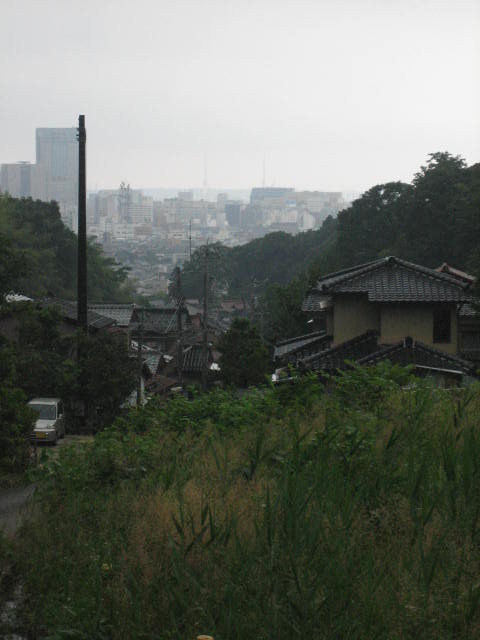 駆け出した雨の街。_b0095350_1122967.jpg