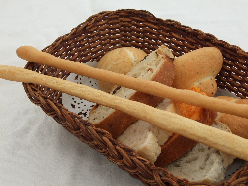 「南青山 リヴァ デリ・エトゥルスキのランチ」_a0000029_1350596.jpg