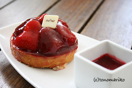 ルノートルでケーキタイム_c0024345_3314189.jpg