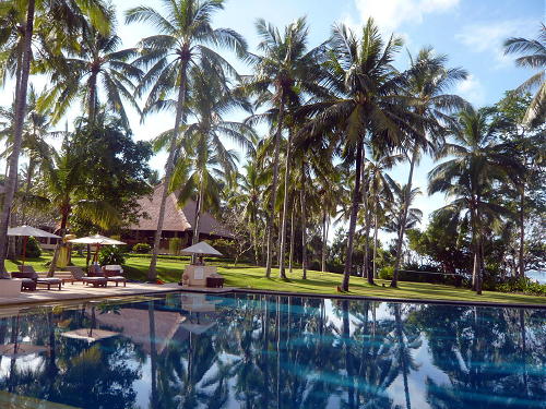 Alila Manggis　　= Pool =_c0102085_19524659.jpg