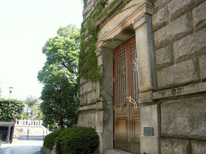 旧逸身銀行（芦屋市立図書館打出分室）_f0116479_049634.jpg